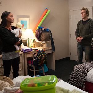 Fotoğraf Joy Bryant