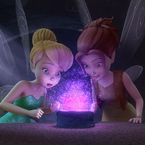 Fotoğraf Tinker Bell ve Korsan Peri
