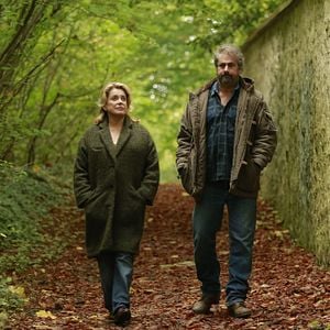 Fotoğraf Avludaki Fısıltılar