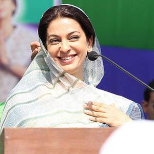 Fotoğraf Juhi Chawla