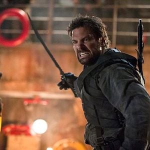 Fotoğraf Manu Bennett