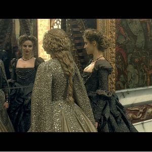 Fotoğraf Güzel ve Çirkin