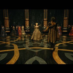 Fotoğraf Güzel ve Çirkin