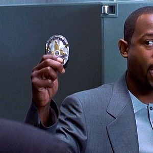 Fotoğraf Şaşkın Dedektif