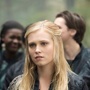 Fotoğraf The 100