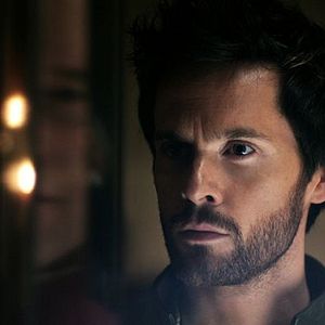 Fotoğraf Tom Riley