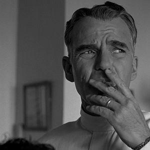 Fotoğraf Orada Olmayan Adam