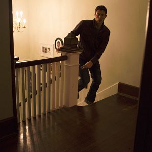 Fotoğraf Zach Gilford