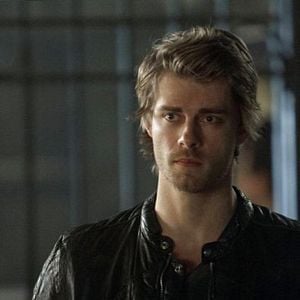 Fotoğraf Luke Mitchell