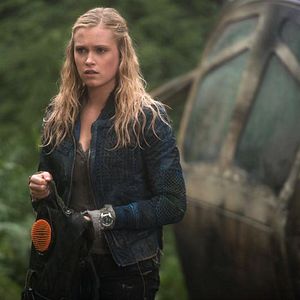 Fotoğraf Eliza Taylor