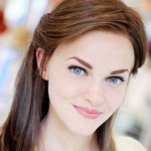 Fotoğraf Madeline Brewer