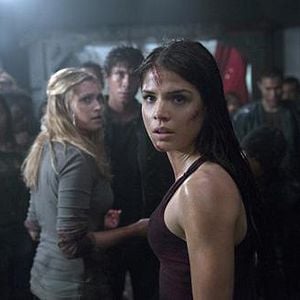 Fotoğraf Marie Avgeropoulos