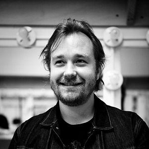 Fotoğraf Mistaken for Strangers