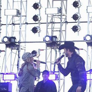 Fotoğraf Will Chase