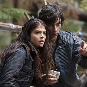 Fotoğraf Marie Avgeropoulos