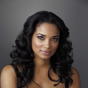 Fotoğraf Rochelle Aytes