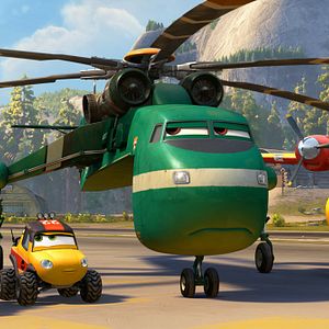 Fotoğraf Uçaklar: Söndür ve Kurtar