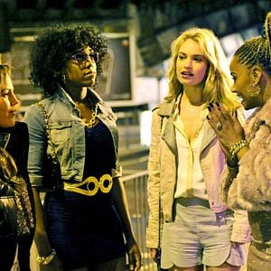 Fotoğraf Fast Girls