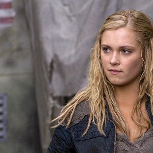 Fotoğraf Eliza Taylor