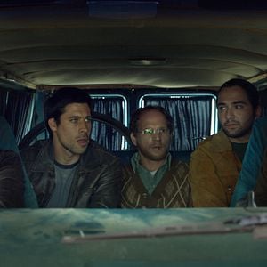 Fotoğraf Büyük Kötü Kurtlar