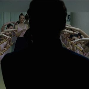 Fotoğraf Büyük Kötü Kurtlar