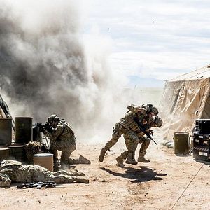 Fotoğraf The Night Shift