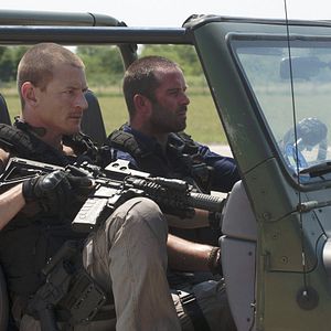 Fotoğraf Sullivan Stapleton