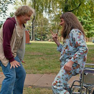 Fotoğraf Salak ile Avanak Geri Dönüyor