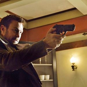 Fotoğraf Grant Bowler