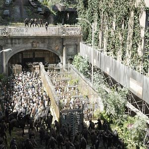 Fotoğraf Maymunlar Cehennemi: Şafak Vakti