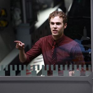 Fotoğraf Iain De Caestecker