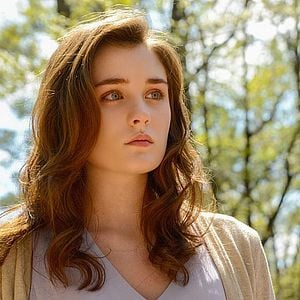 Fotoğraf Grace Victoria Cox