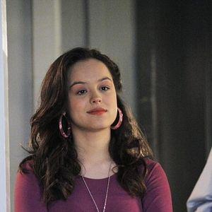 Fotoğraf Hayley Orrantia