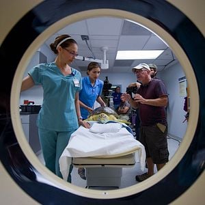 Fotoğraf Charles Martin Smith