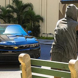 Fotoğraf Alex O'Loughlin