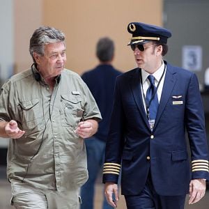 Fotoğraf Left Behind