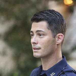 Fotoğraf Brian Hallisay