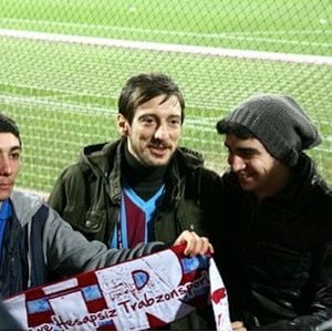 Fotoğraf Yağmur: Kıyamet Çiçeği