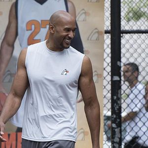 Fotoğraf Henry Simmons