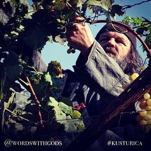 Fotoğraf Tanrılarla Konuşmalar