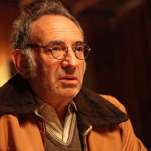 Fotoğraf Büyük Kötü Kurtlar