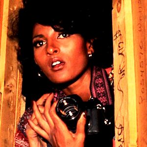 Fotoğraf Friday Foster