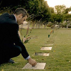 Fotoğraf Alex O'Loughlin