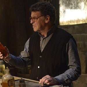 Fotoğraf John Noble