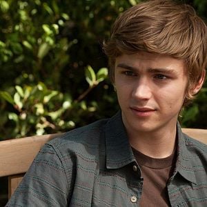 Fotoğraf Miles Heizer