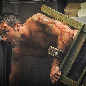 Fotoğraf Alex O'Loughlin