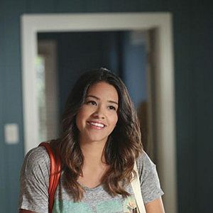 Fotoğraf Gina Rodriguez