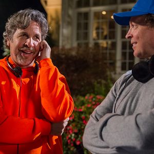 Fotoğraf Salak ile Avanak Geri Dönüyor