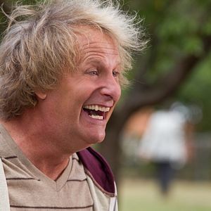 Fotoğraf Salak ile Avanak Geri Dönüyor