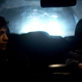 Fotoğraf Asfalt Çiçekleri